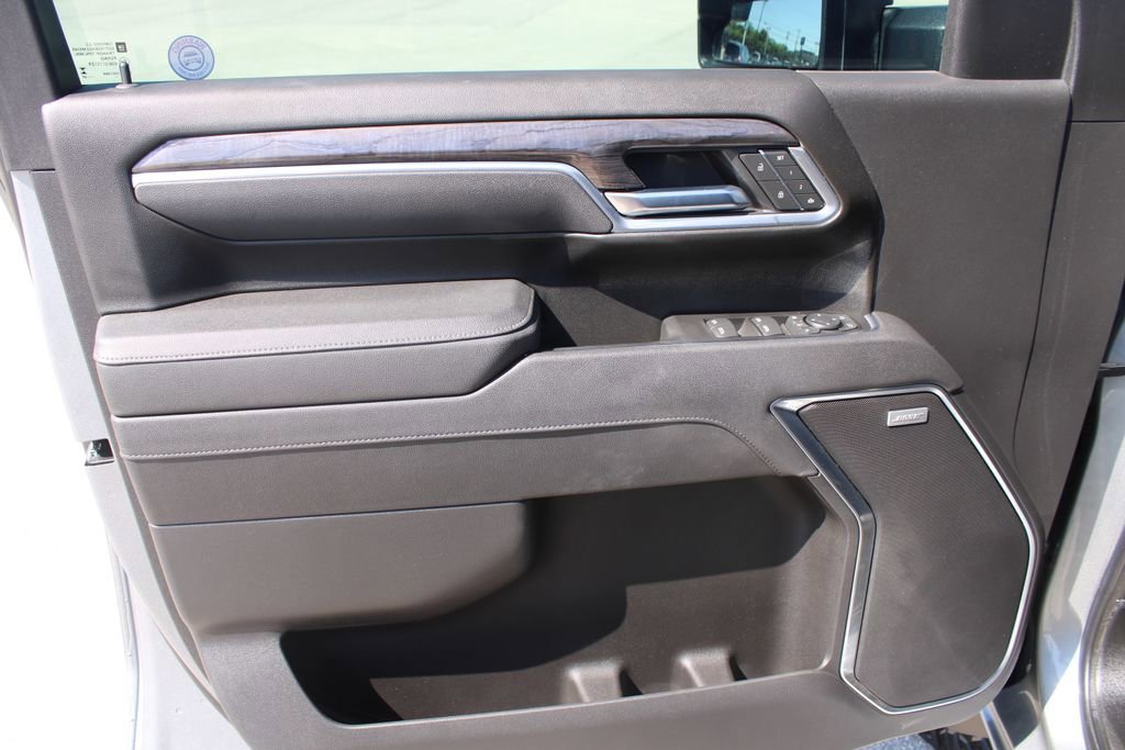 Used 2025 Chevrolet Silverado 2500 LTZ w/ LTZ Convenience Package image 20