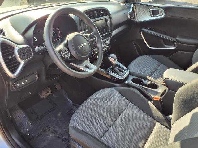 Used 2024 Kia Soul LX w/ Option Group 015 image 11