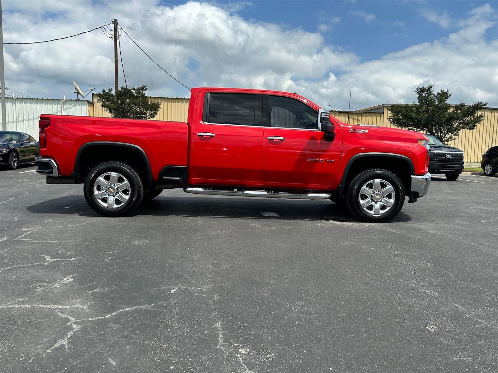 Used 2023 Chevrolet Silverado 3500 LTZ w/ LTZ Premium Package AWD/4WD image 2