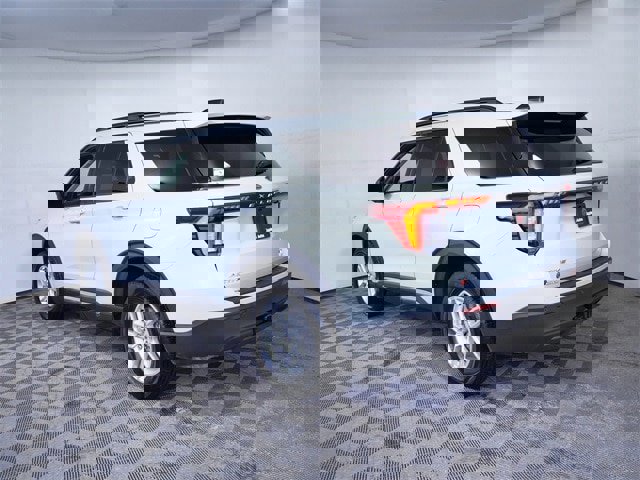 Certified 2025 Ford Explorer Active image 2