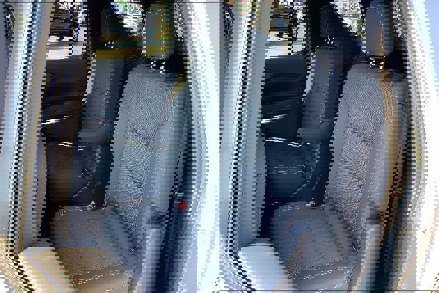 Used 2024 Chevrolet Traverse LT image 19