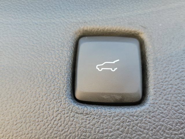 Certified 2022 Ford Escape SEL w/ Technology Package FWD image 10