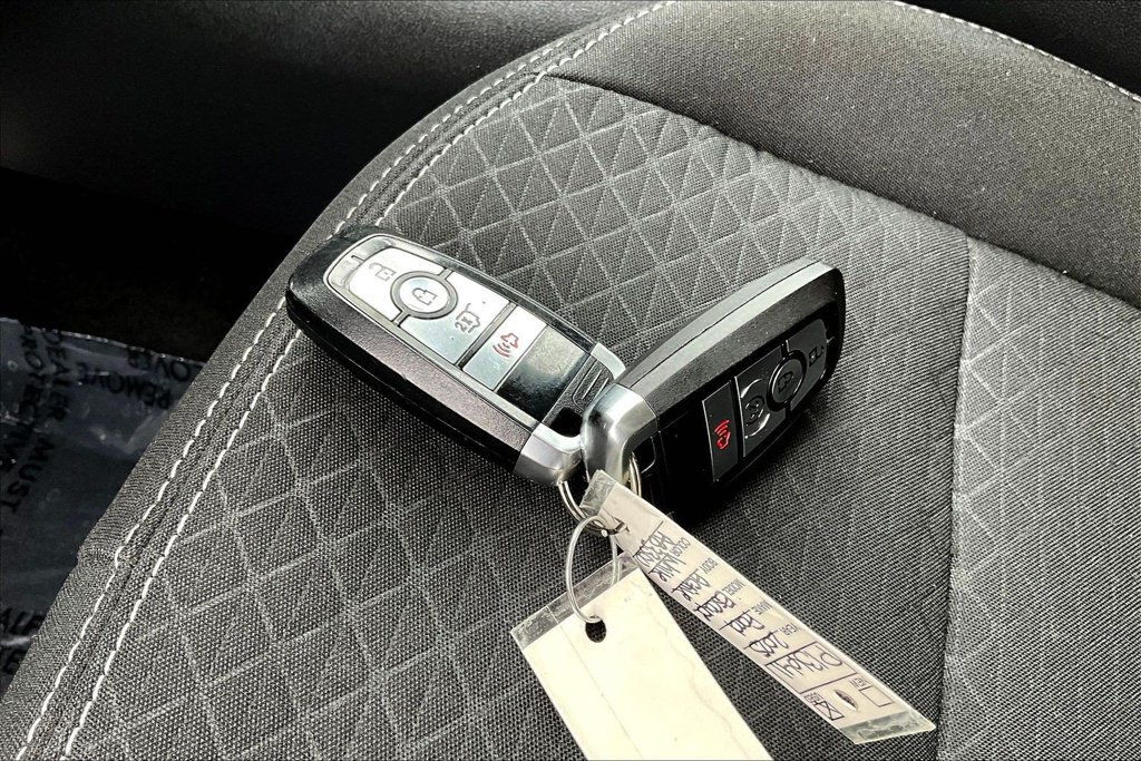 Certified 2025 Ford Escape Active FWD image 36