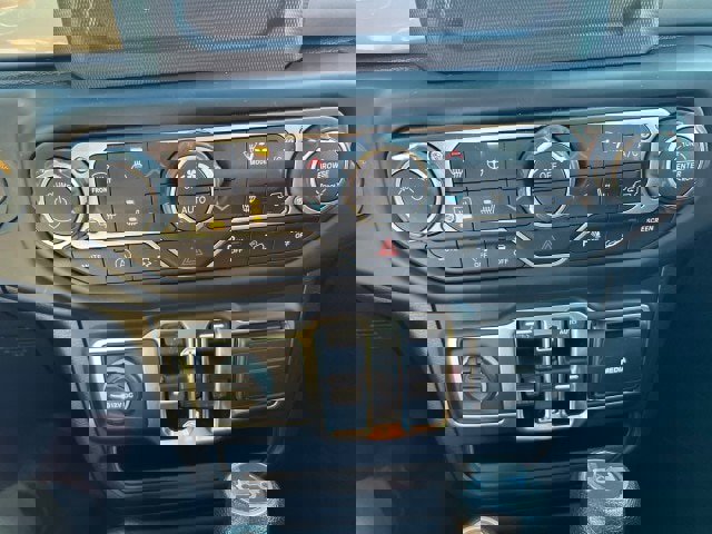 Used 2018 Jeep Wrangler Unlimited Sahara w/ Dual Top Group image 16