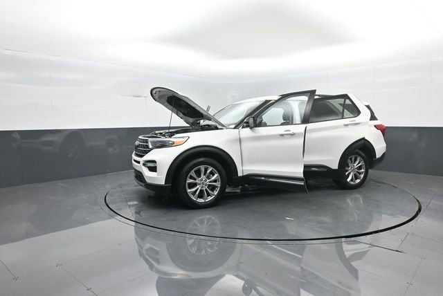 Certified 2024 Ford Explorer XLT w/ Equipment Group 202A image 37