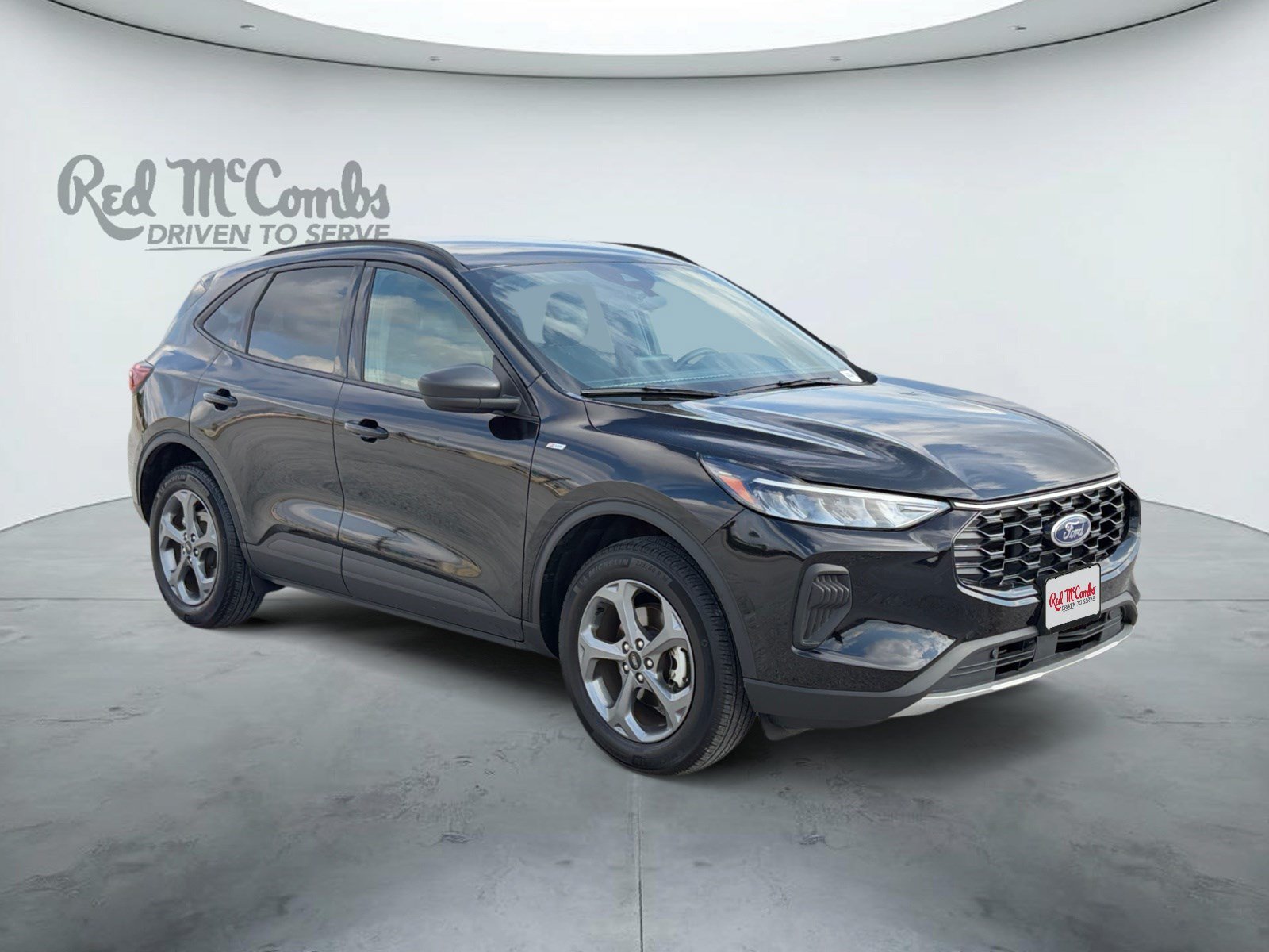Certified 2025 Ford Escape ST-Line AWD/4WD image 3