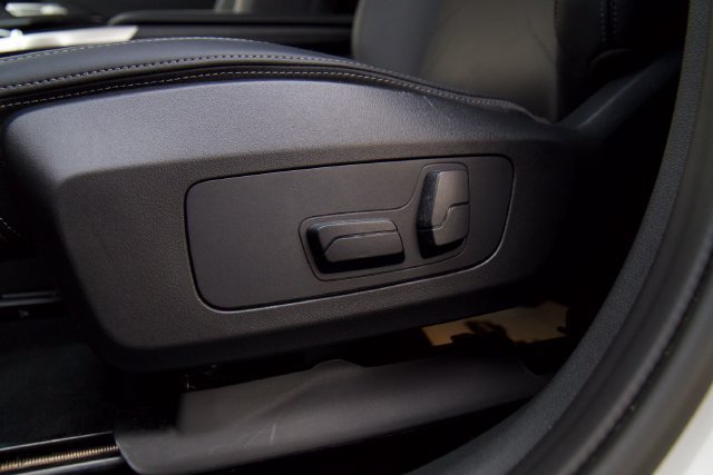 Used 2026 BMW X2 xDrive28i AWD/4WD image 16