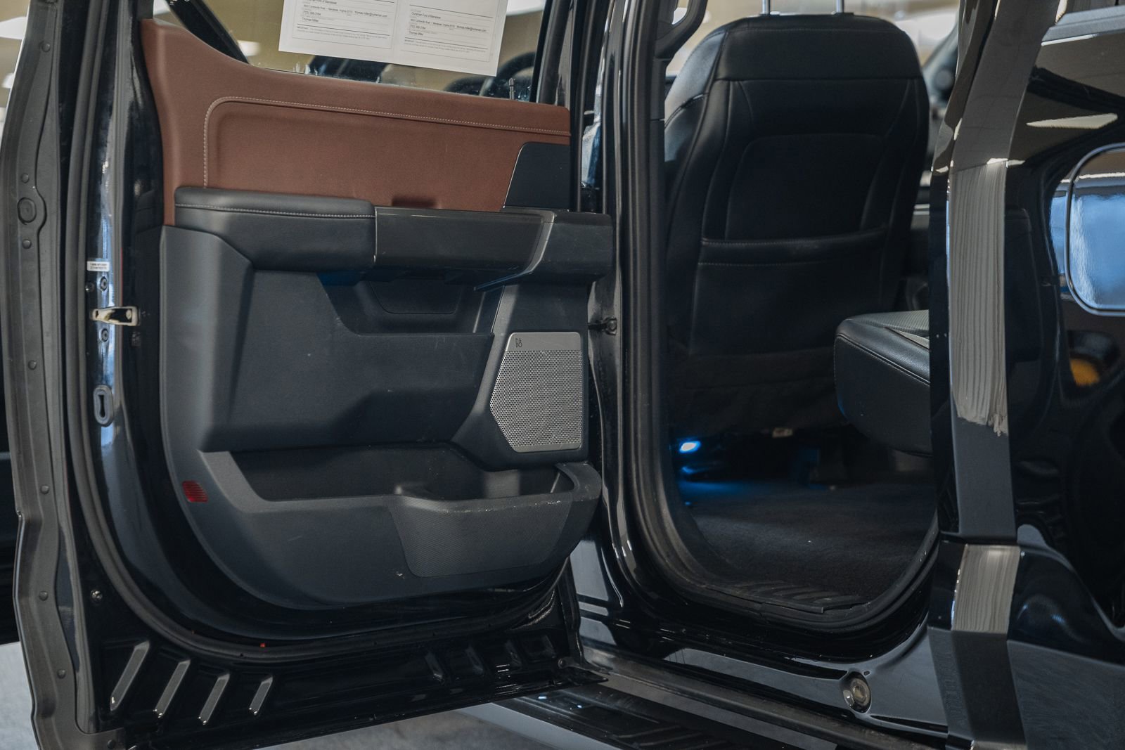 Certified 2023 Ford F150 Lariat w/ Equipment Group 502A High image 40