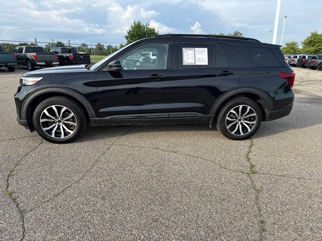 Certified 2020 Ford Explorer ST w/ Premium Technology Package AWD/4WD image 3