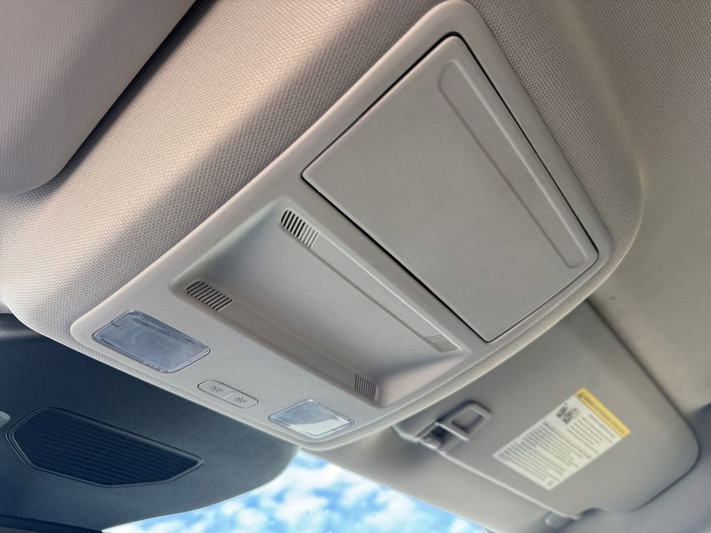 Certified 2024 Ford Escape Platinum w/ Premium Technology Package image 37