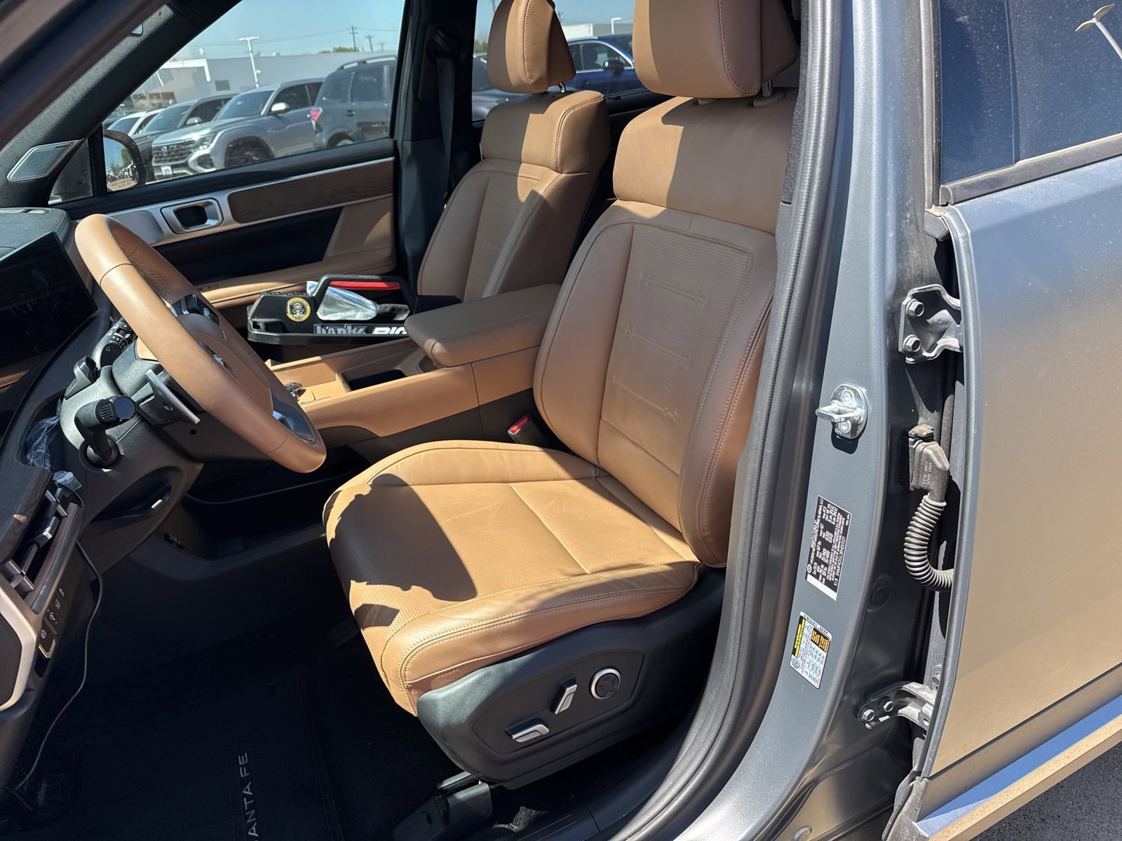 Used 2024 Hyundai Santa Fe Limited image 11