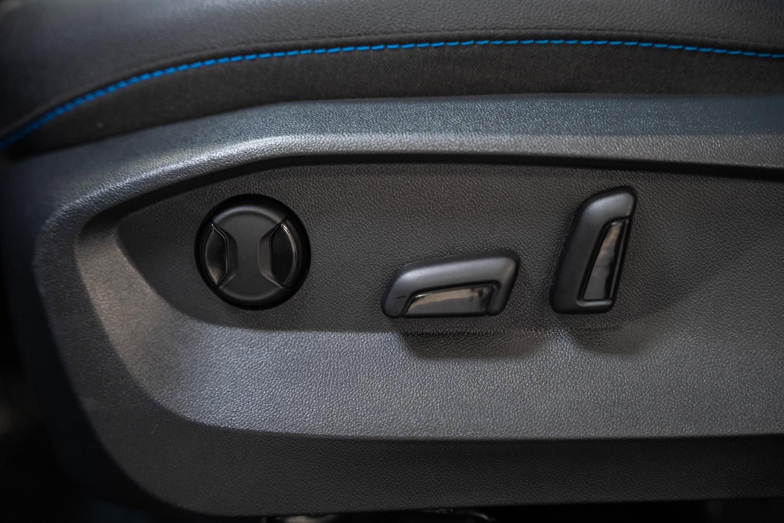 Used 2024 Volkswagen Taos SE AWD/4WD image 40