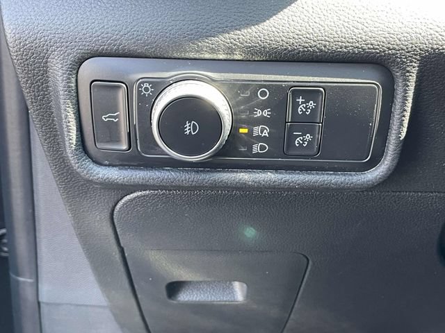 Certified 2020 Ford Explorer XLT w/ Equipment Group 202A AWD/4WD image 14