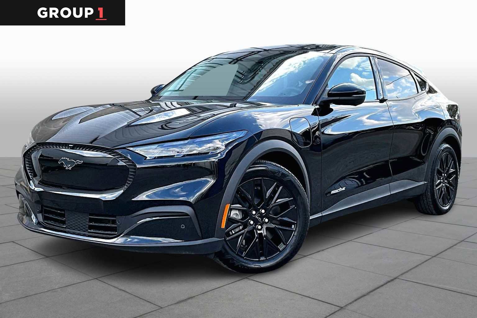 Certified 2025 Ford Mustang Mach-E Select w/ Comfort Package Lite image 5