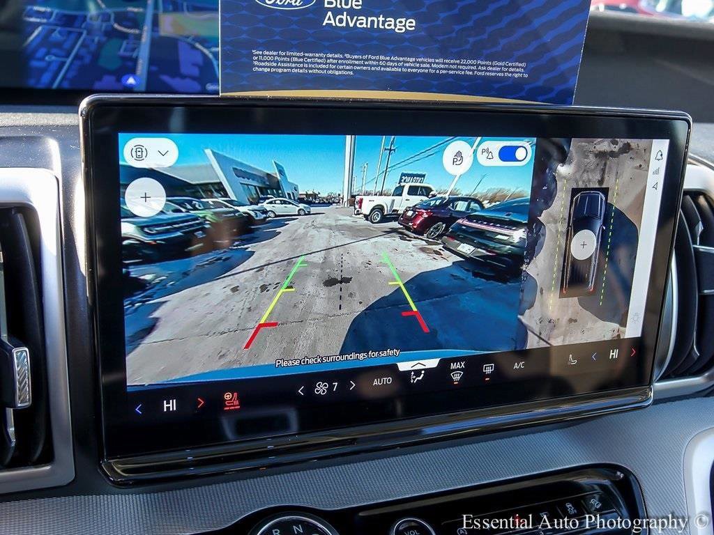 Certified 2025 Ford Expedition Active image 18