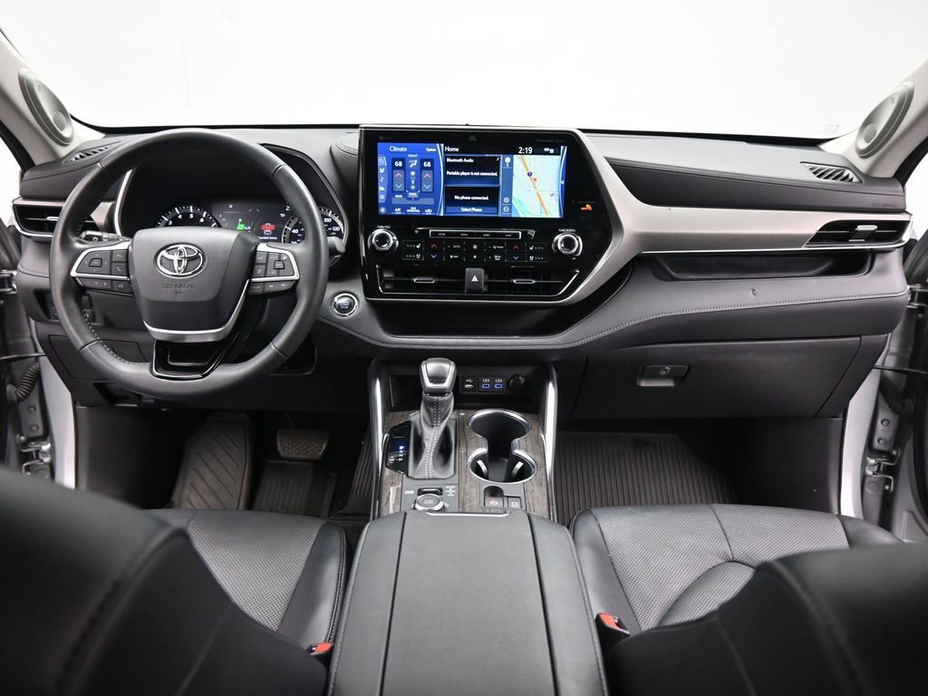 Used 2022 Toyota Highlander Limited image 46