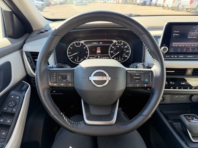 Used 2025 Nissan Rogue SV AWD/4WD image 23