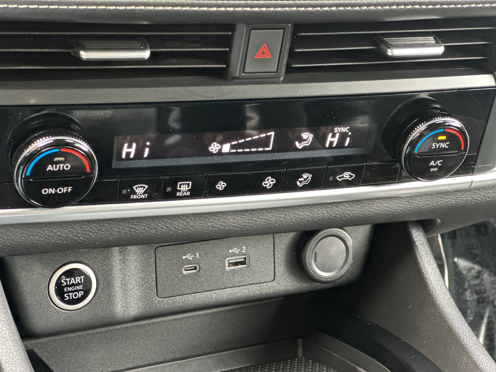 Used 2023 Nissan Rogue SV image 20