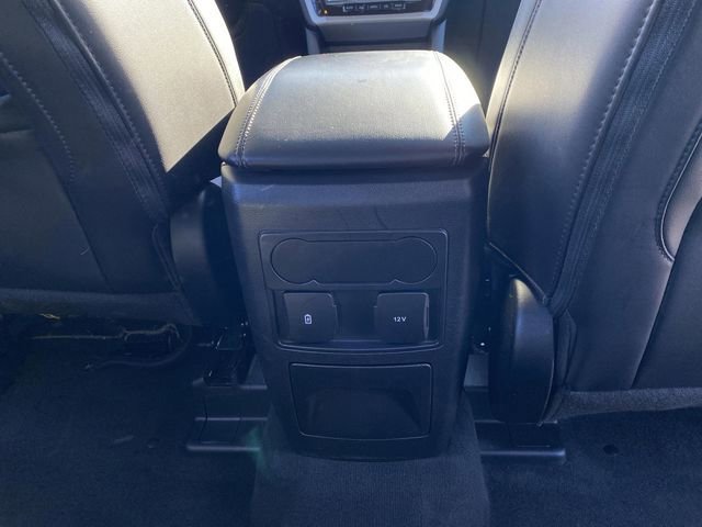 Certified 2022 Ford Explorer XLT w/ Equipment Group 202A image 31