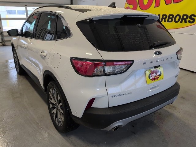 Certified 2020 Ford Escape Titanium image 3