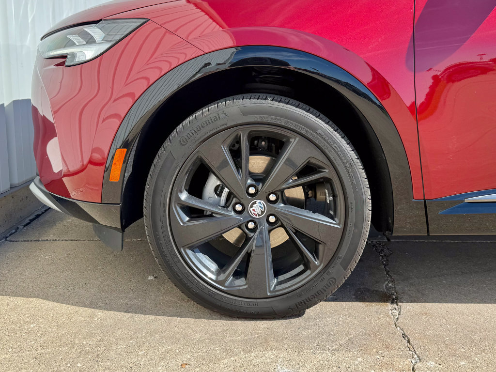 Used 2023 Buick Envision Preferred w/ Sport Touring Package AWD/4WD image 37