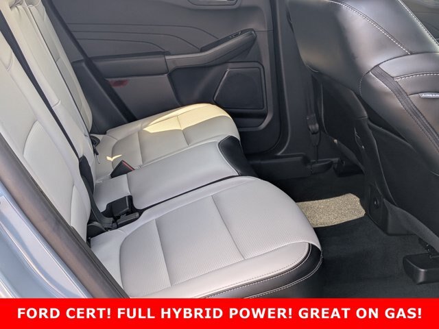 Certified 2024 Ford Escape Platinum AWD/4WD image 27
