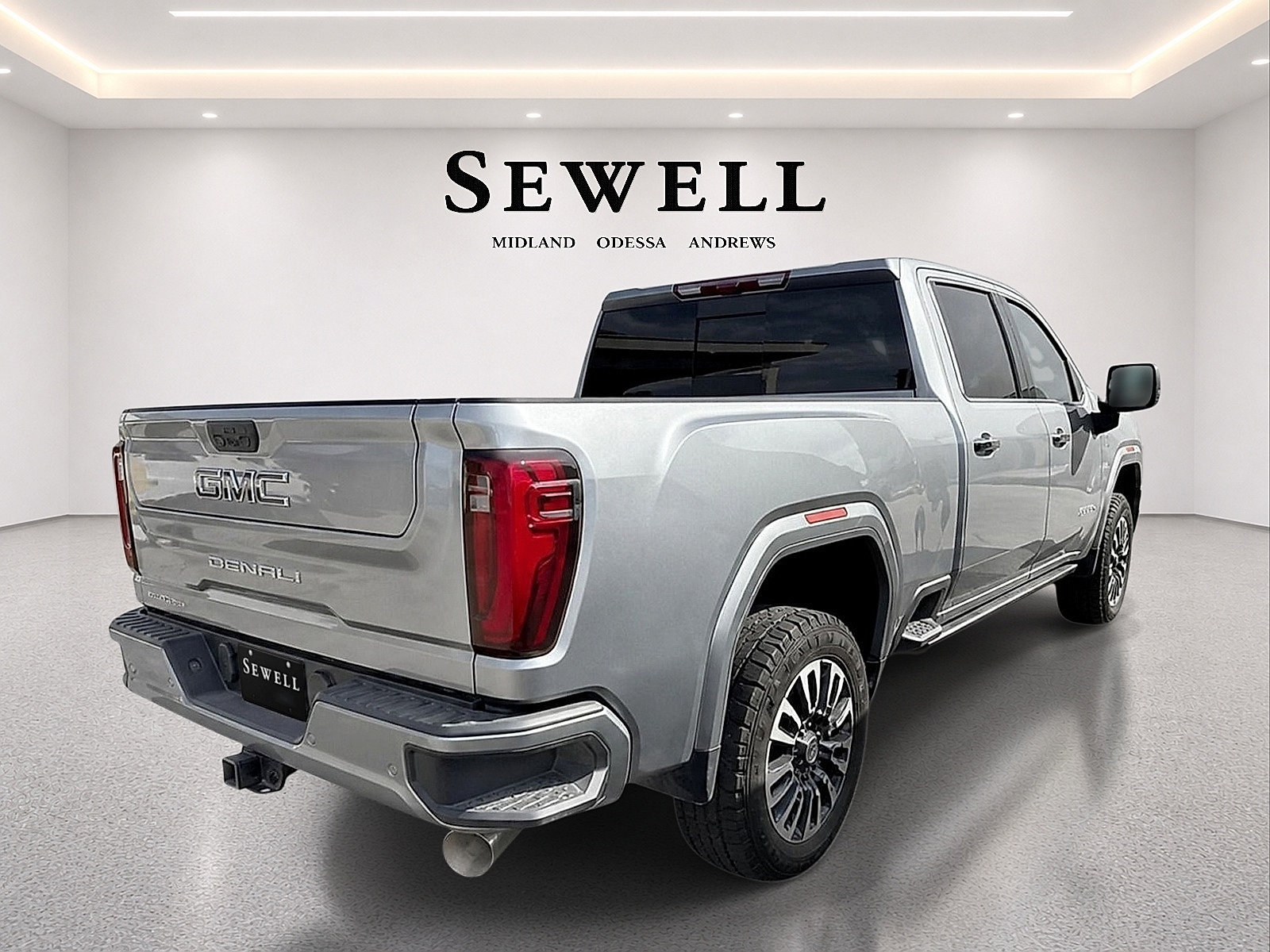 Used 2024 GMC Sierra 2500 Denali Ultimate AWD/4WD image 7