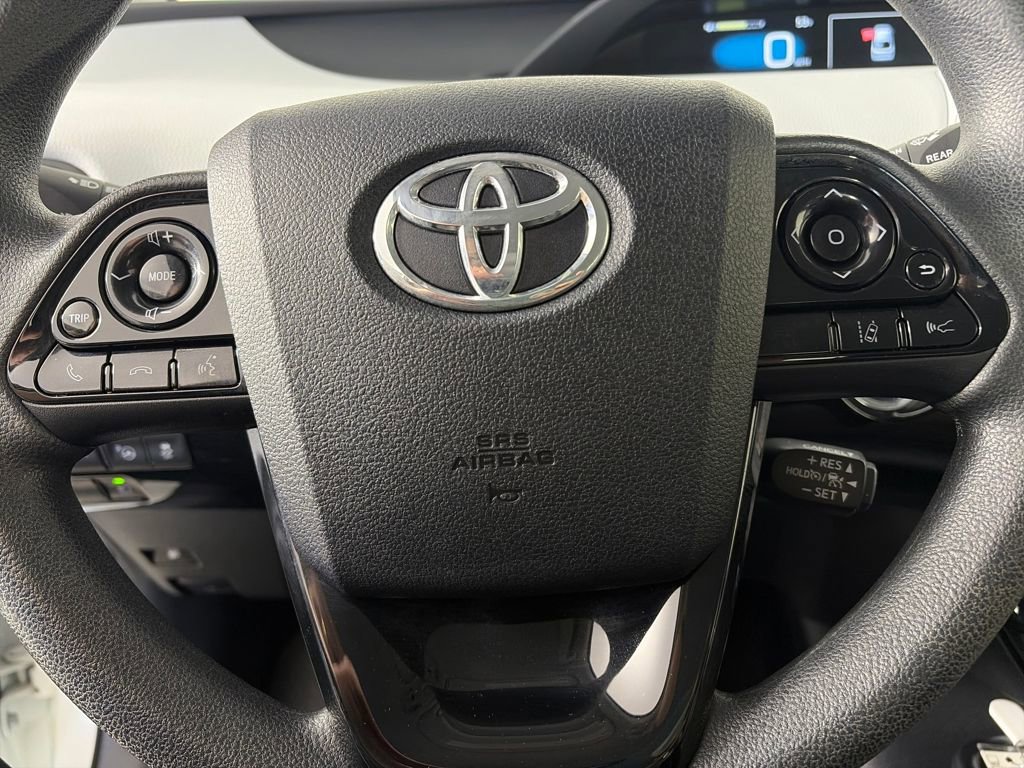 Used 2020 Toyota Prius LE w/ Carpet Mat Package image 16
