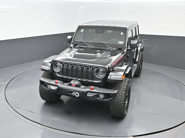 Used 2025 Jeep Wrangler Unlimited Rubicon AWD/4WD image 17