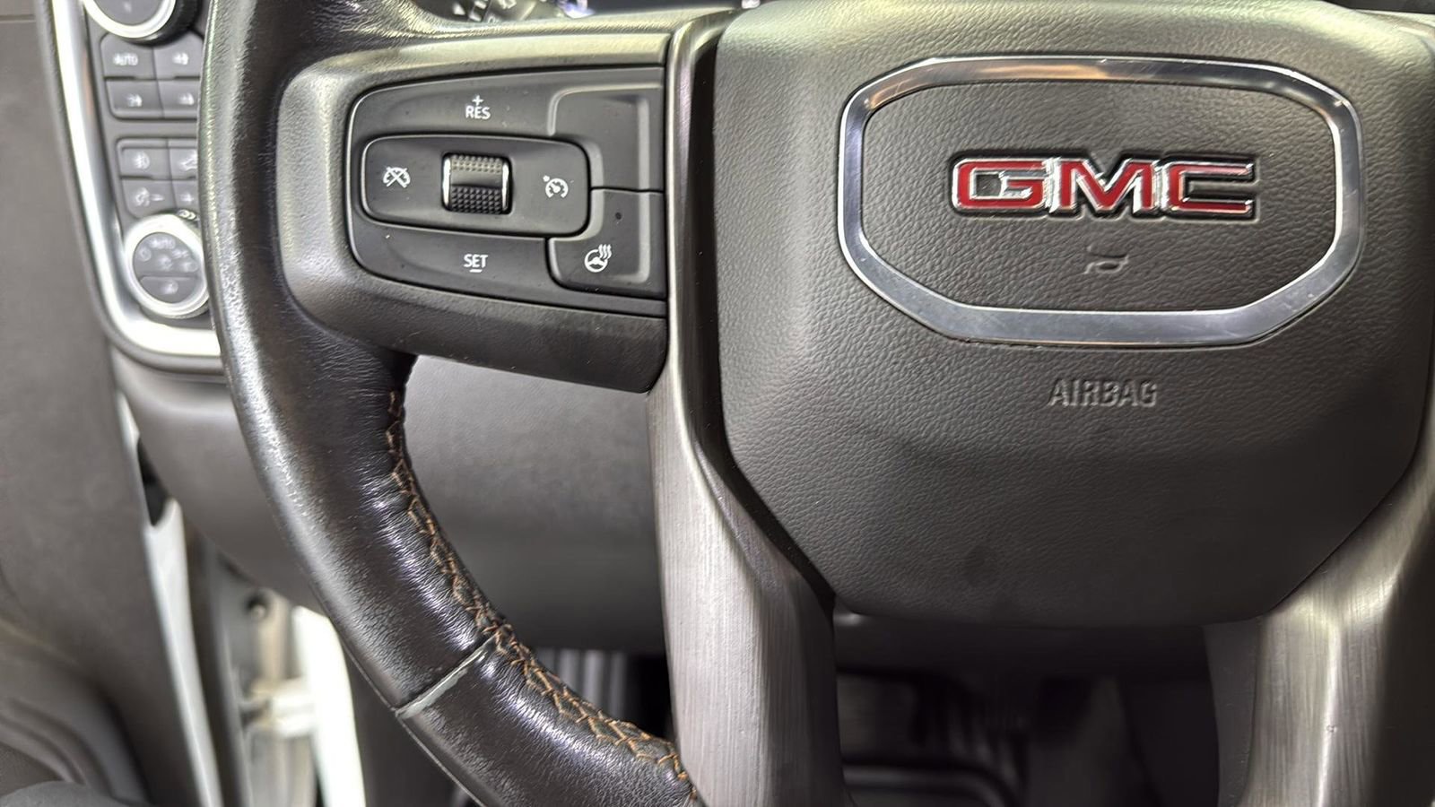 Used 2021 GMC Sierra 1500 AT4 w/ AT4 Preferred Package image 17