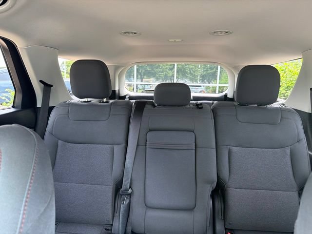 Certified 2025 Ford Explorer Active AWD/4WD image 23