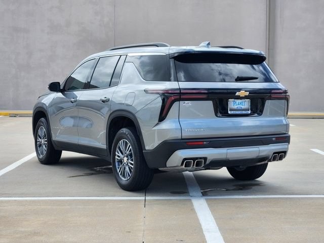 Used 2026 Chevrolet Traverse LT FWD image 7