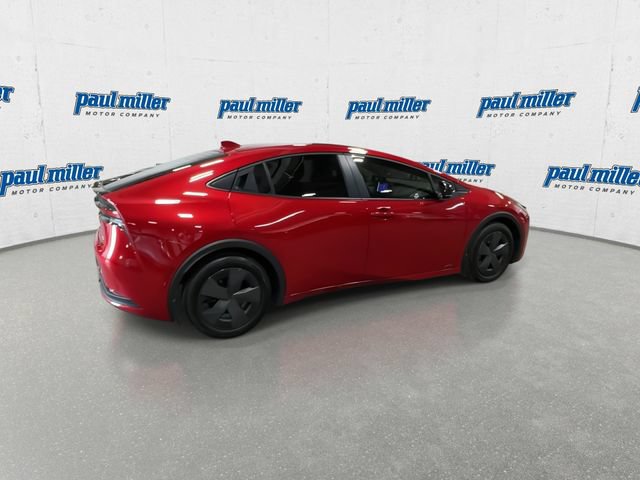 Used 2024 Toyota Prius LE AWD/4WD image 12