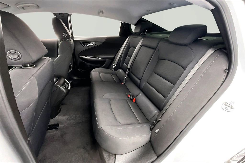 Used 2025 Chevrolet Malibu LT FWD image 26