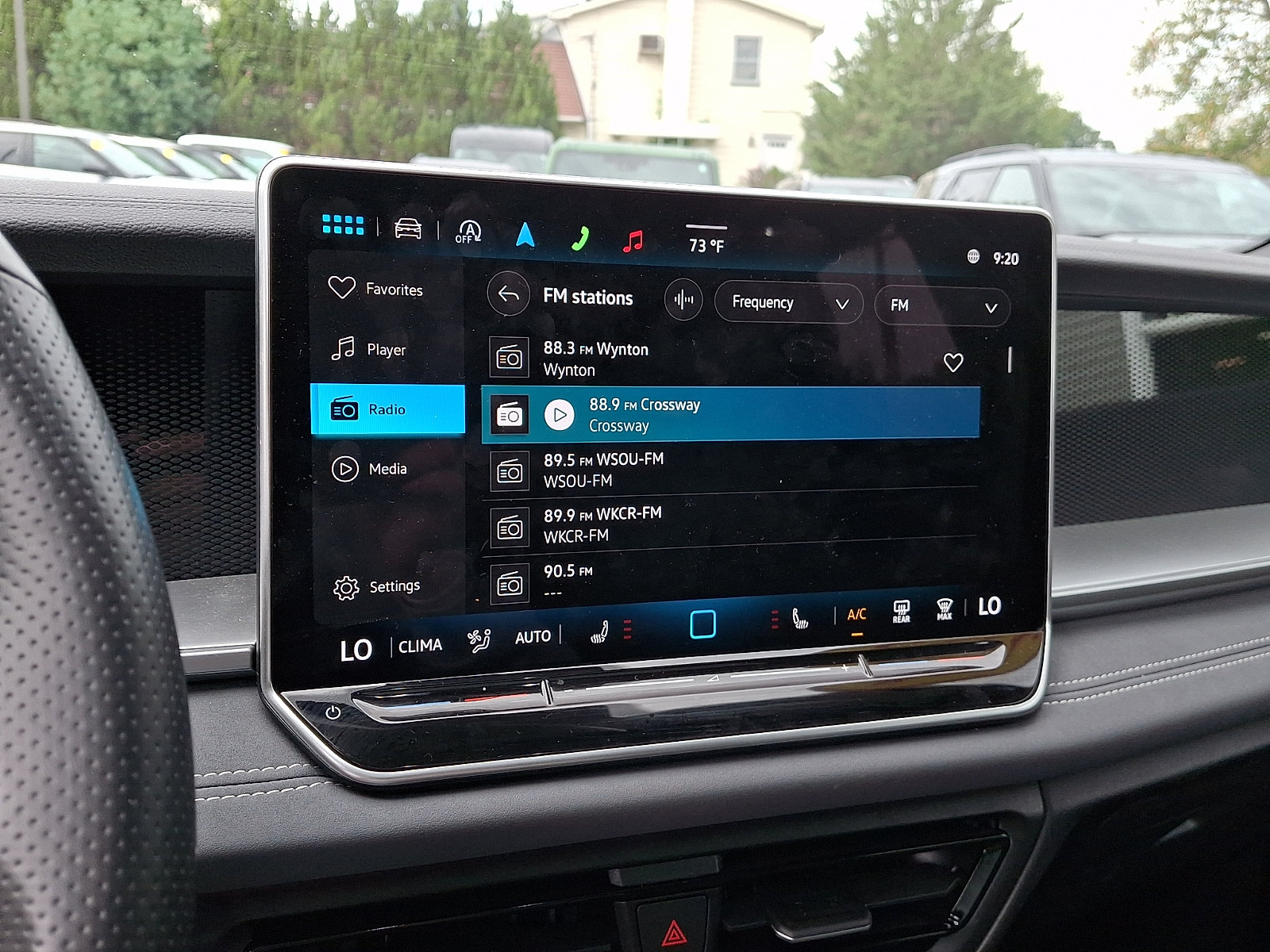 Used 2025 Volkswagen Tiguan SE R-Line AWD/4WD image 18