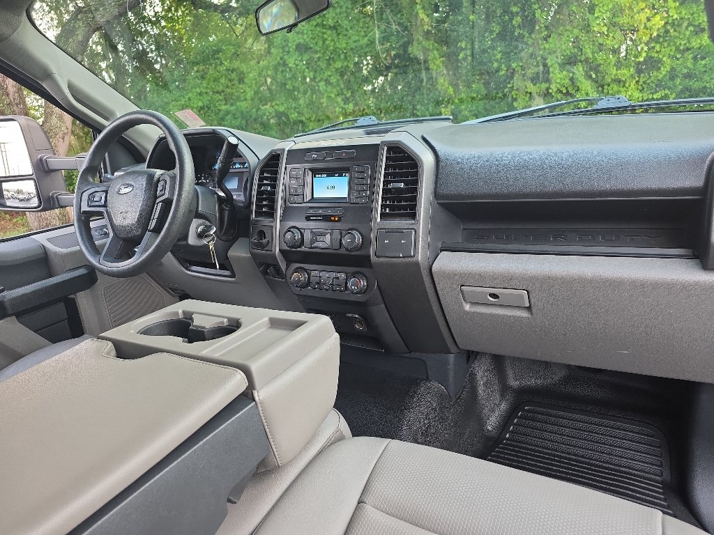 Certified 2022 Ford F550 Luxury RWD image 13