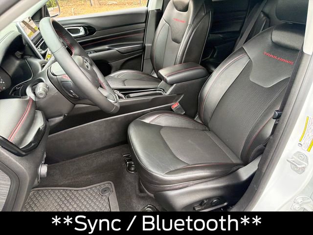 Used 2022 Jeep Compass Trailhawk w/ Trailhawk Convenience Group AWD/4WD image 14