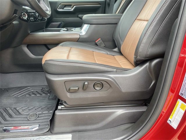 Used 2024 Chevrolet Silverado 2500 High Country w/ High Country Premium Package image 21