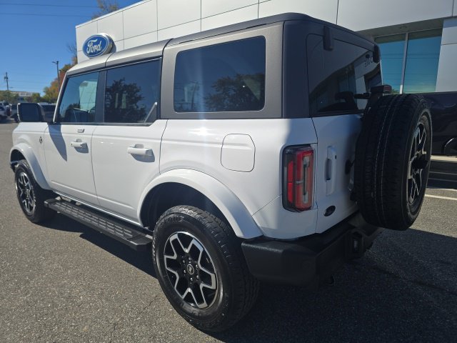 Certified 2023 Ford Bronco Outer Banks AWD/4WD image 3