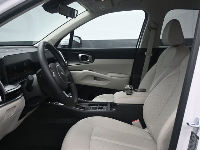 Used 2025 Kia Sorento S AWD/4WD image 6