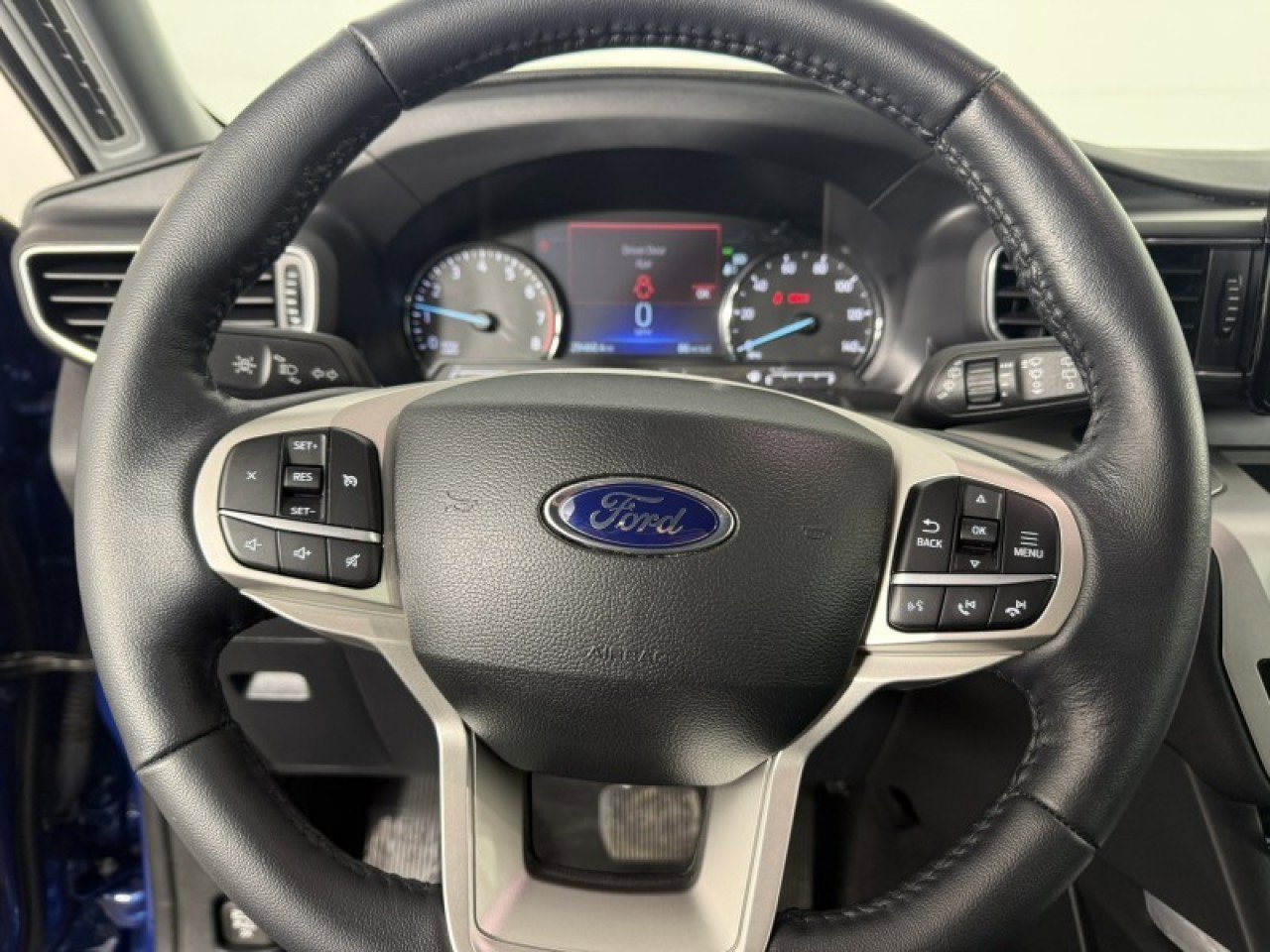 Certified 2022 Ford Explorer XLT w/ Equipment Group 202A image 20