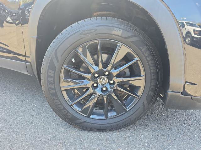 Used 2019 Toyota Highlander SE AWD/4WD image 11