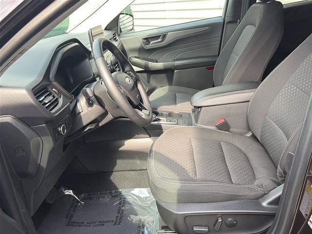 Certified 2023 Ford Escape Active AWD/4WD image 9