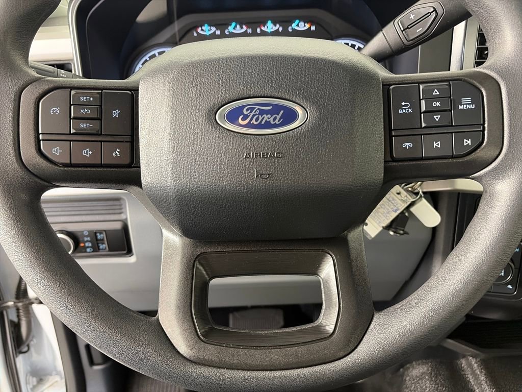 Certified 2025 Ford F350 XL w/ Snow Plow Prep Package image 15