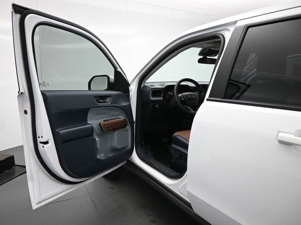 Certified 2023 Ford Maverick Lariat w/ Lariat Luxury Package image 9