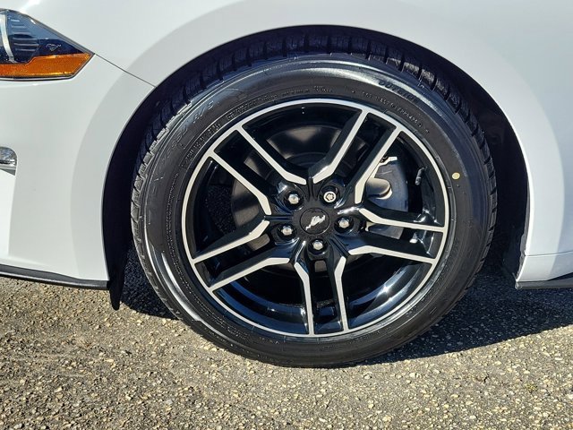 Certified 2019 Ford Mustang Convertible w/ Equipment Group 101A image 8