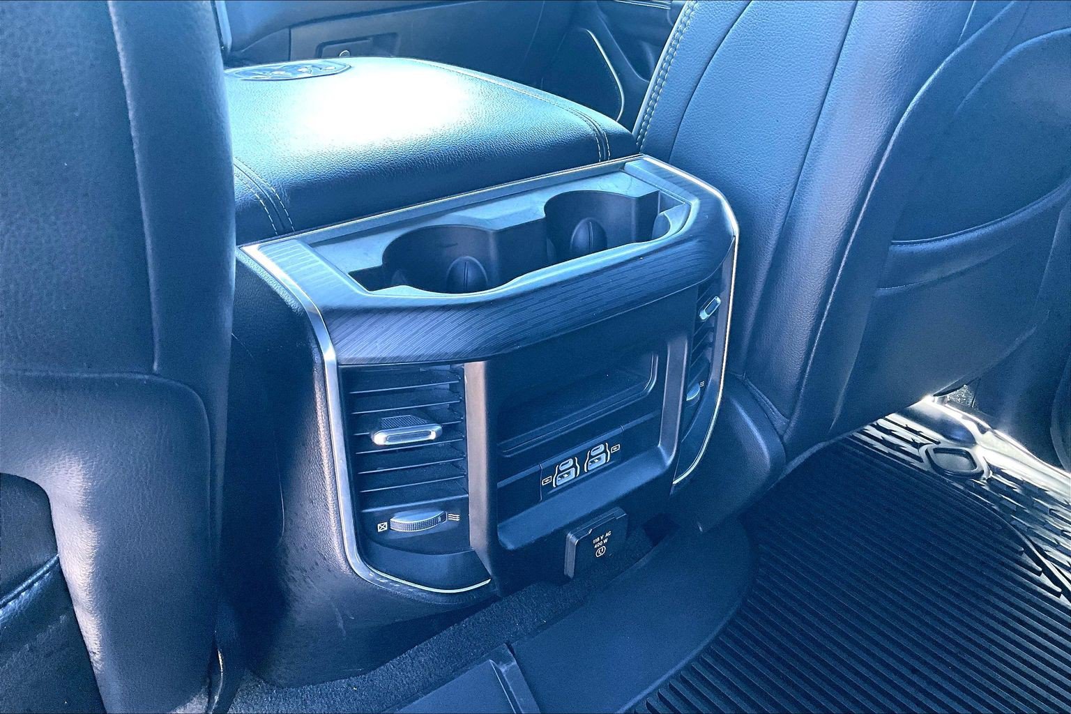Used 2023 RAM 1500 Laramie AWD/4WD image 34