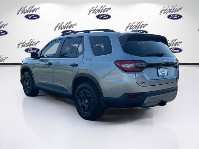 Used 2025 Honda Pilot TrailSport image 6