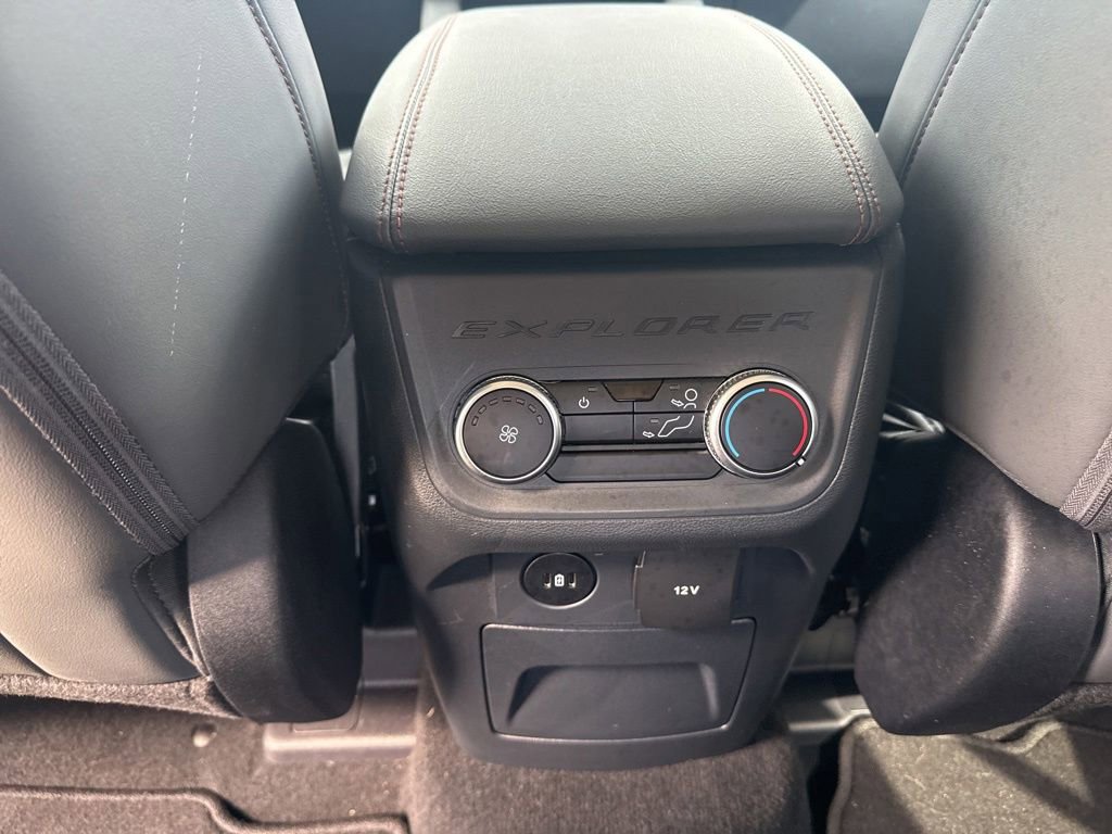 Certified 2026 Ford Explorer Active w/ Active Comfort Package RWD image 23