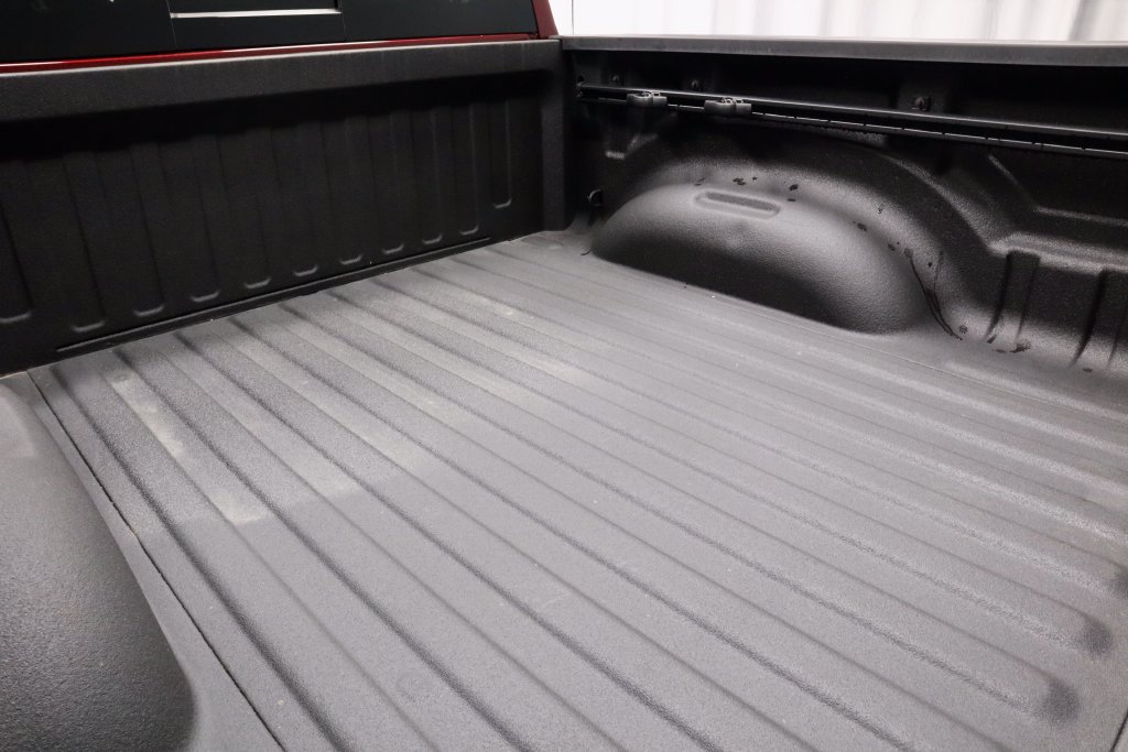 Used 2024 RAM 1500 Laramie AWD/4WD image 16